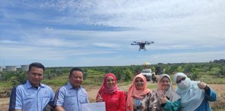 From left: Representatives from the Malaysian Prison Department; Suria Hani Affandi Chew, Meraque chief operating officer (third from left); and representatives from Social Security Organisation (SOCSO or PERKESO). | Photo by Meraque Group / NHA File Photo