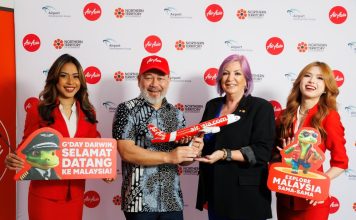 Dato’ Captain Fareh Mazputra, AirAsia Malaysia CEO with Hon. Robyn Cahill, Minister for Trade, Business and Asian Relations of Northern Territory Australia at the launch of Kuala Lumpur-Darwin route by AirAsia Malaysia at Darwin Airport on 17 March 2025. | Photo by AirAsia (via AirAsia Newsroom) / NHA File Photo